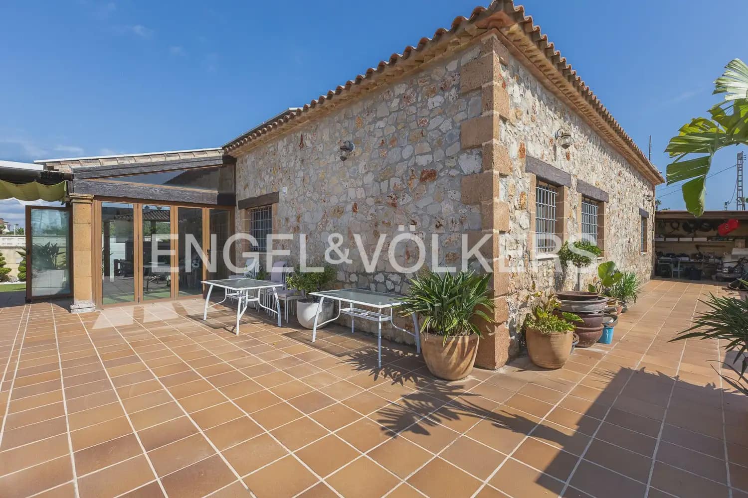 3 chambre Villa/Maison à vendre à Els Poblets avec piscine garage - 1 050 000 € (Ref: 9936746)