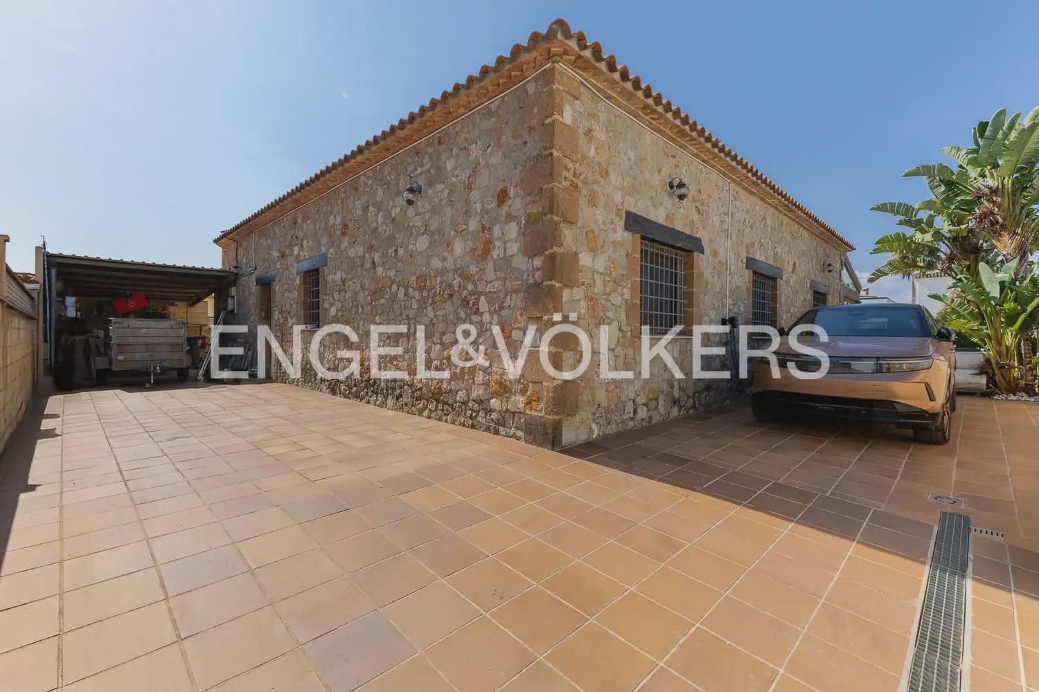 3 chambre Villa/Maison à vendre à Els Poblets avec piscine garage - 1 050 000 € (Ref: 9936746)