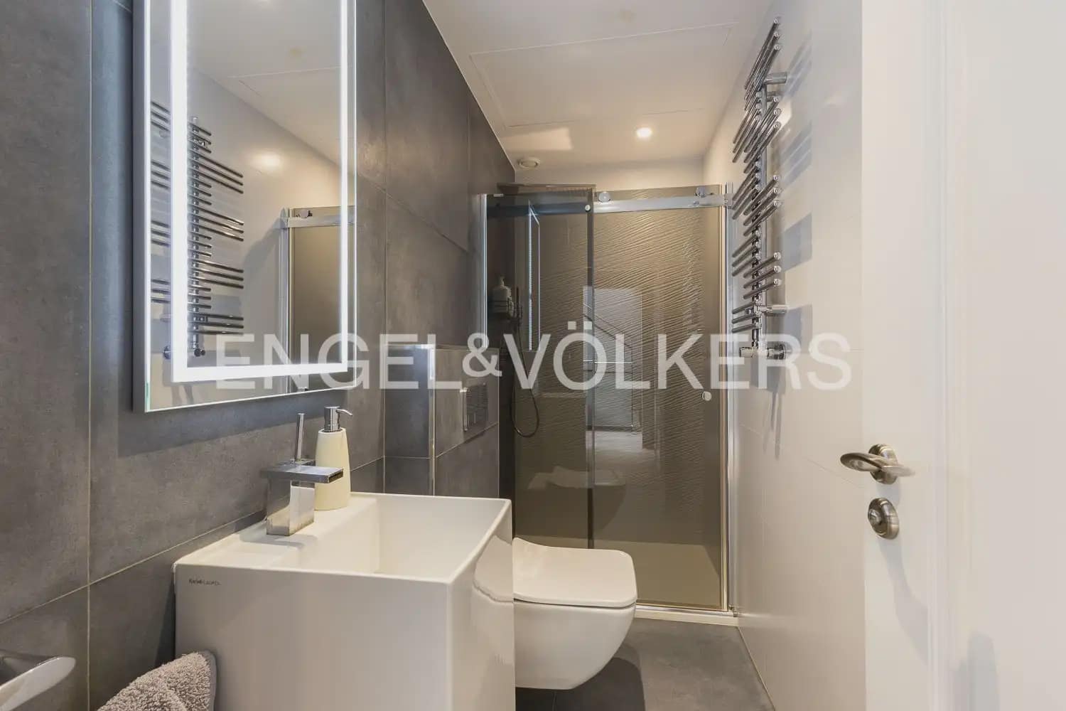 5 bedroom Terraced Villa for sale in Betera with garage - € 790,000 (Ref: 9936747)