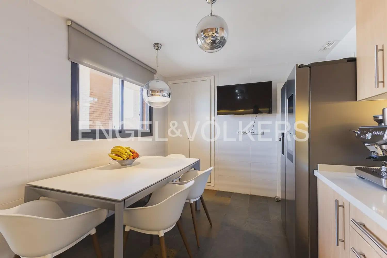 5 bedroom Terraced Villa for sale in Betera with garage - € 790,000 (Ref: 9936747)