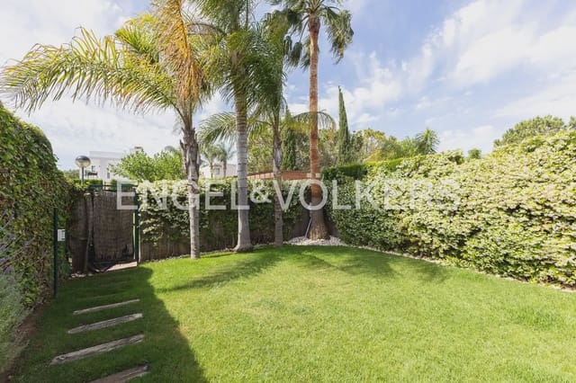 5 Zimmer Reihenhaus zu verkaufen in Bétera mit Garage - 790.000 € (Ref: 9936747)