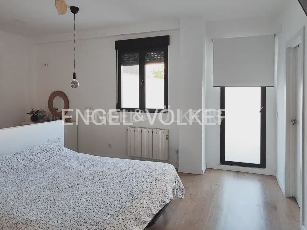 4 camera da letto Casa da affittare in Alfafar con garage - 2.200 € (Rif: 9936749)