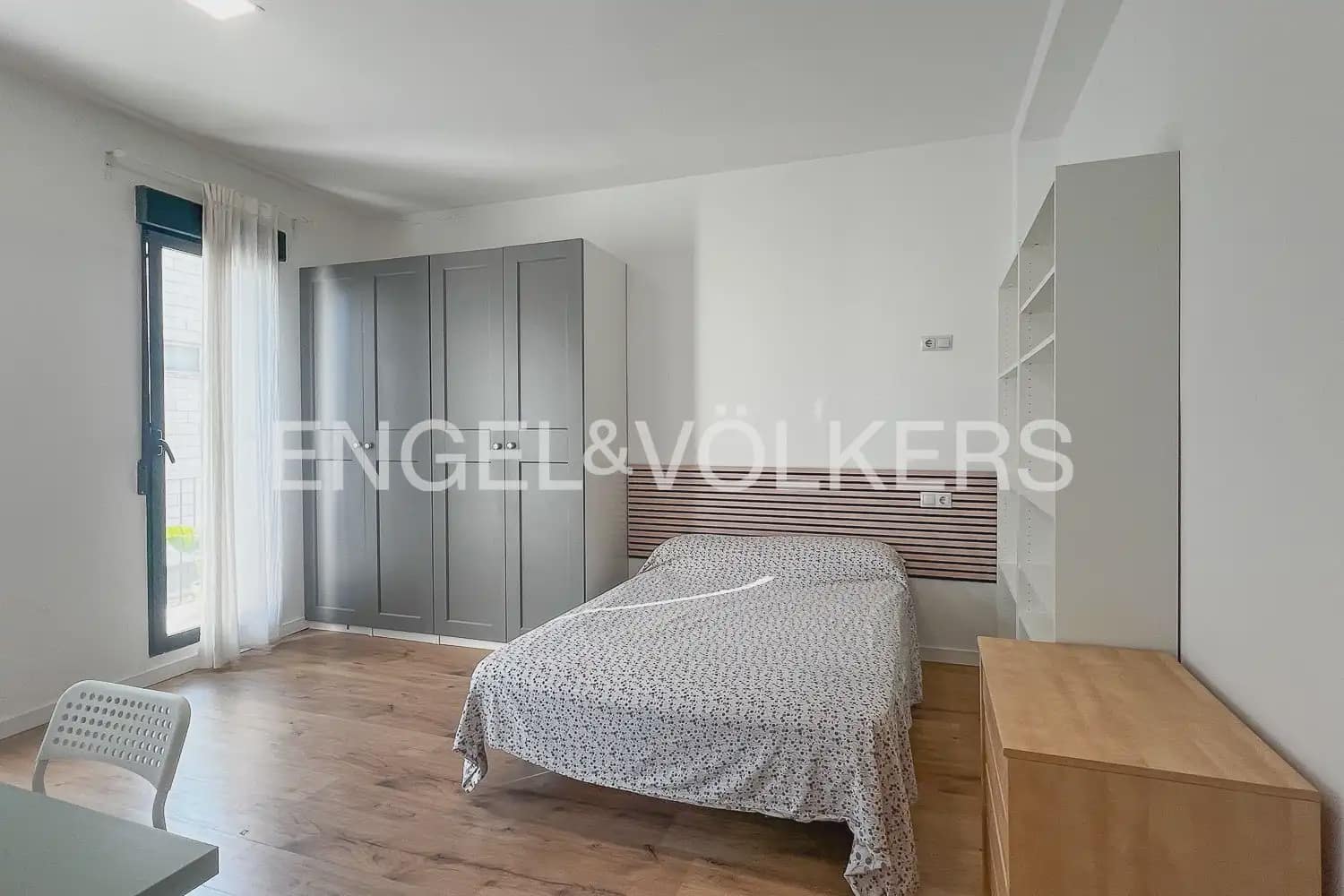 4 camera da letto Casa da affittare in Alfafar con garage - 2.200 € (Rif: 9936749)