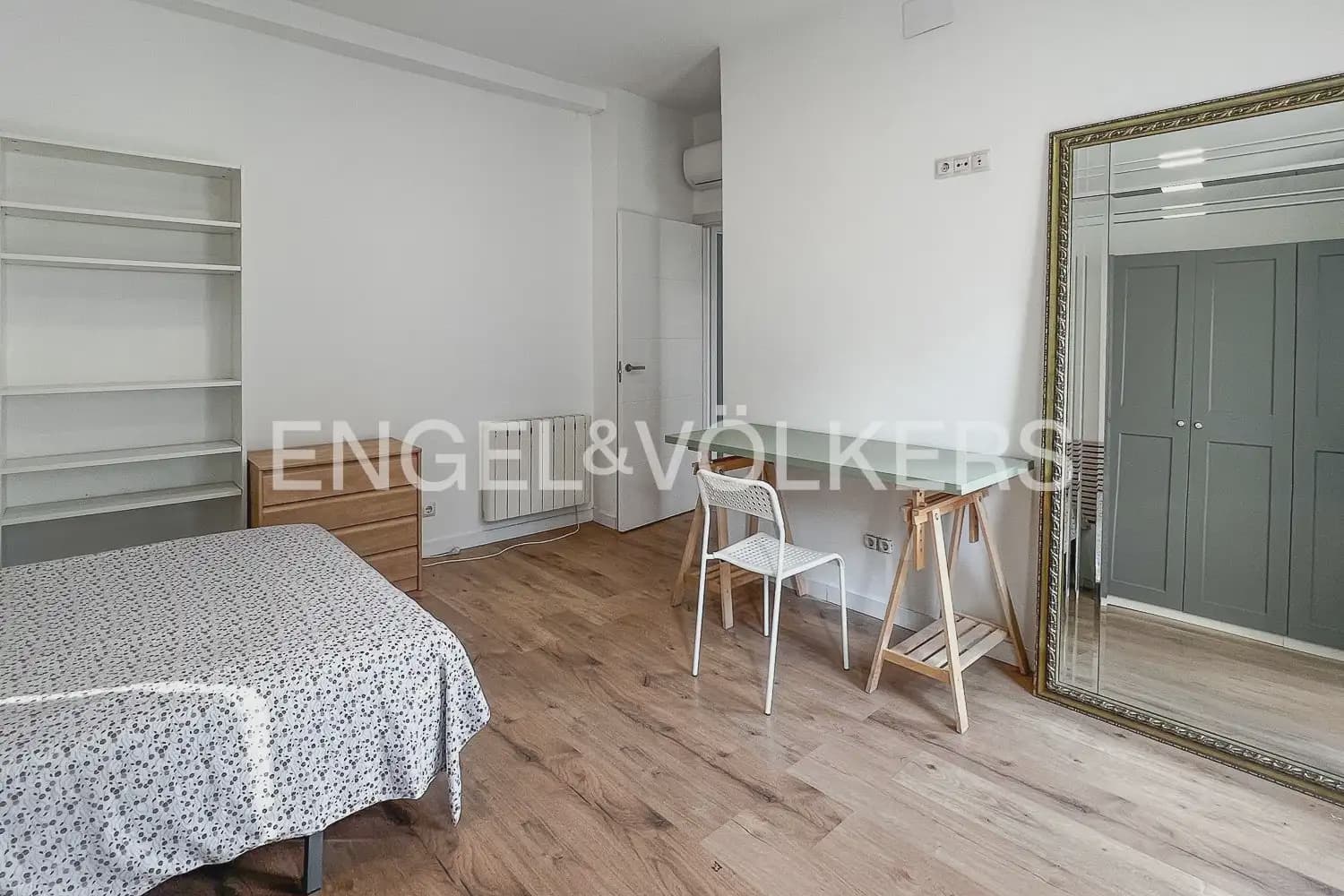 4 camera da letto Casa da affittare in Alfafar con garage - 2.200 € (Rif: 9936749)