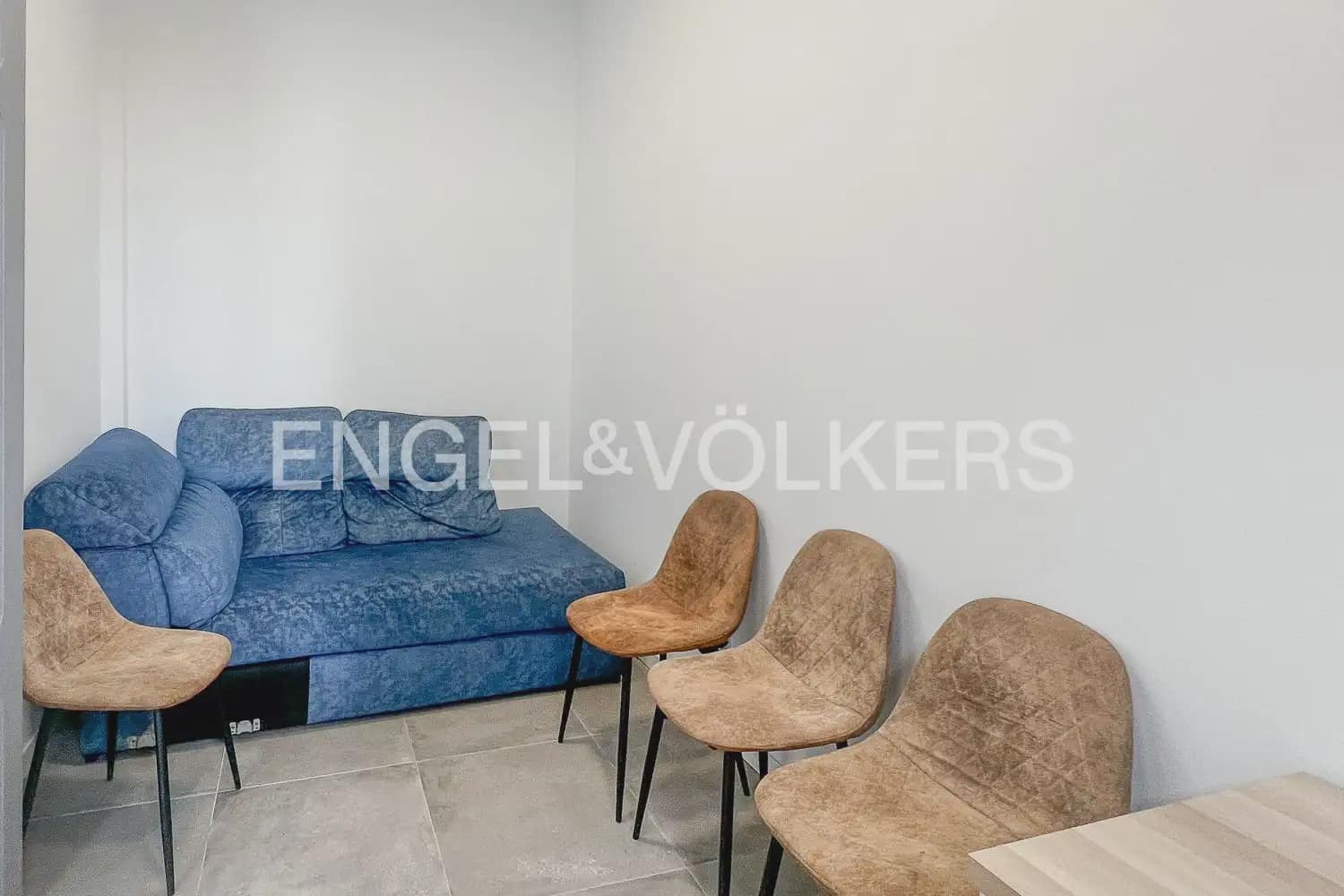 4 camera da letto Casa da affittare in Alfafar con garage - 2.200 € (Rif: 9936749)