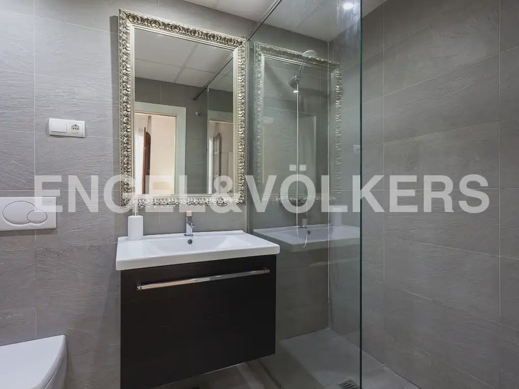 1 makuuhuone Asunto vuokrattavana paikassa Valencia kaupunki - 1 500 € (Ref: 9937053)