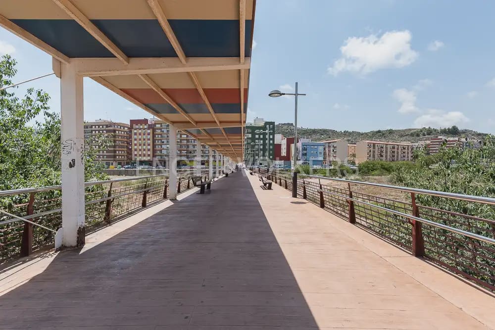 Piso de 3 habitaciones en Sagunto / Sagunt en alquiler con garaje - 1.200 € (Ref: 9937054)