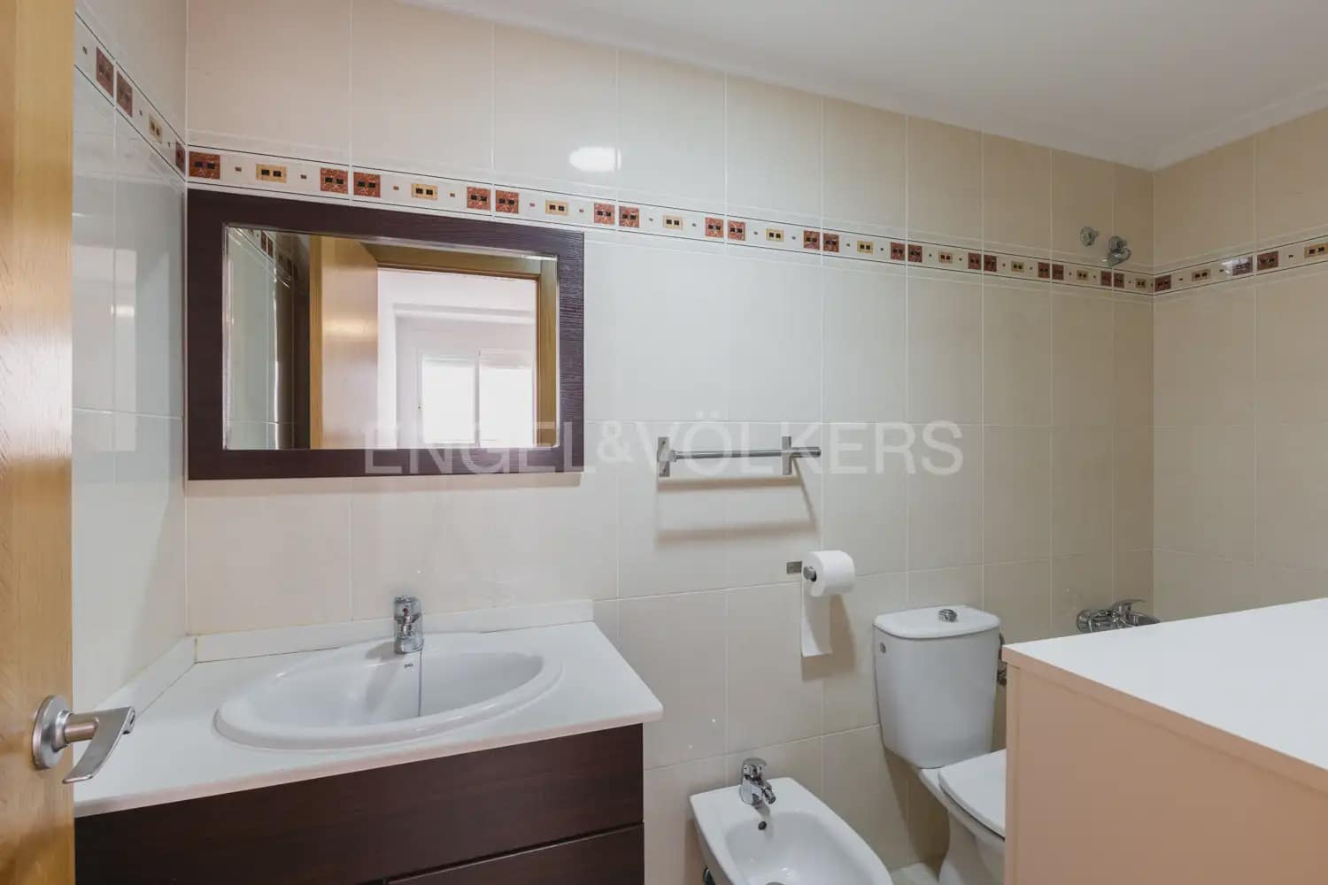 Piso de 3 habitaciones en Sagunto / Sagunt en alquiler con garaje - 1.200 € (Ref: 9937054)