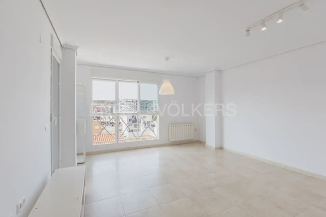 Piso de 3 habitaciones en Sagunto / Sagunt en alquiler con garaje - 1.200 € (Ref: 9937054)