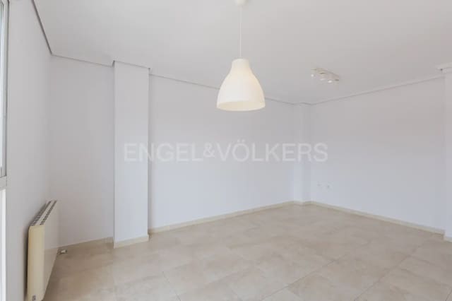 Piso de 3 habitaciones en Sagunto / Sagunt en alquiler con garaje - 1.200 € (Ref: 9937054)