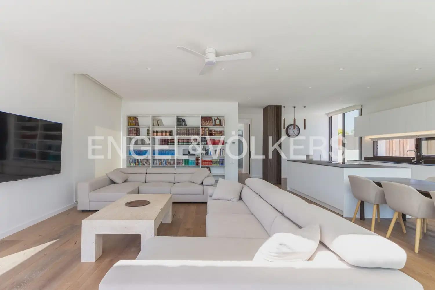 6 bedroom Villa for sale in Godella with pool garage - € 1,750,000 (Ref: 9937056)