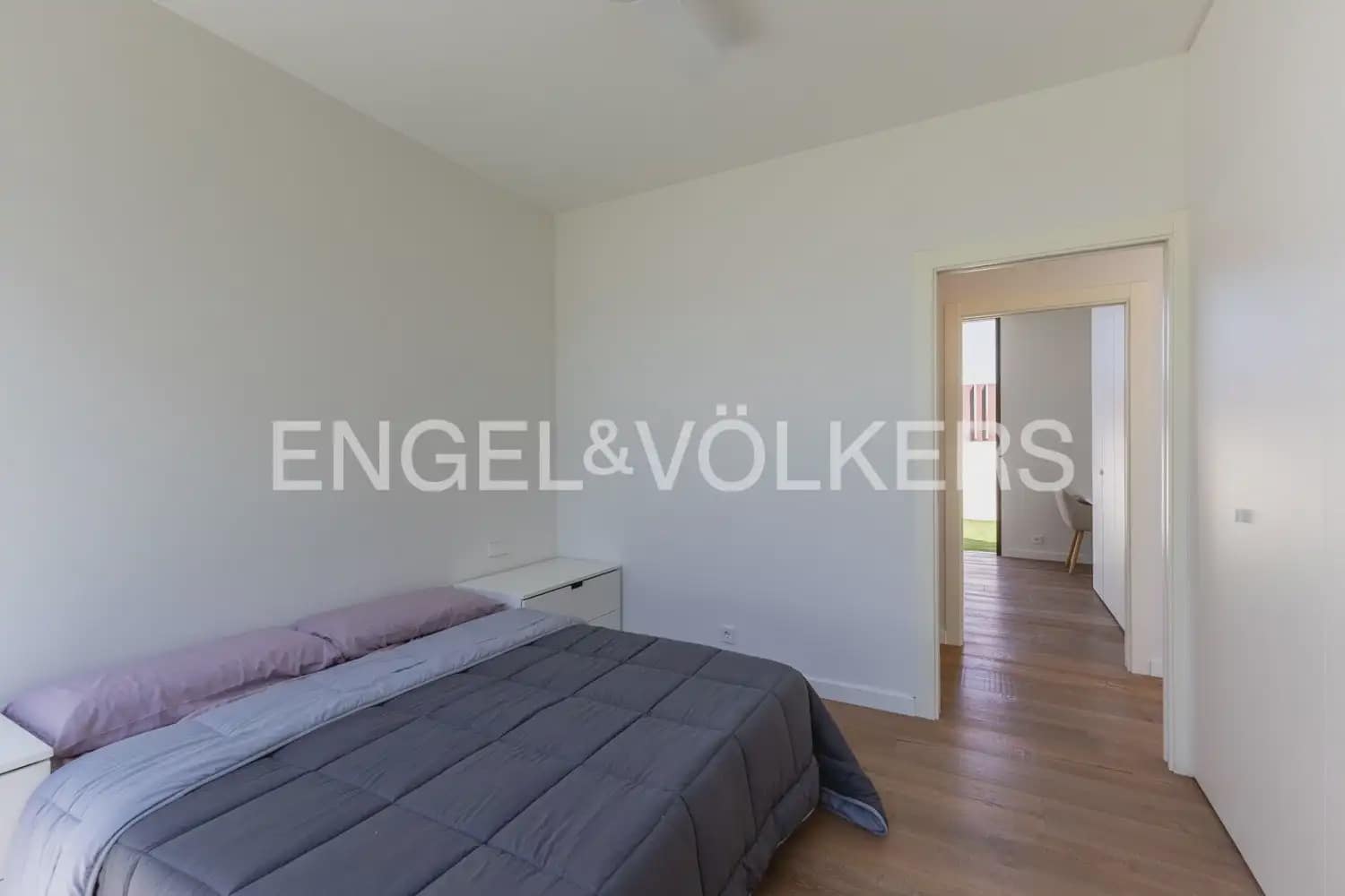 6 bedroom Villa for sale in Godella with pool garage - € 1,750,000 (Ref: 9937056)