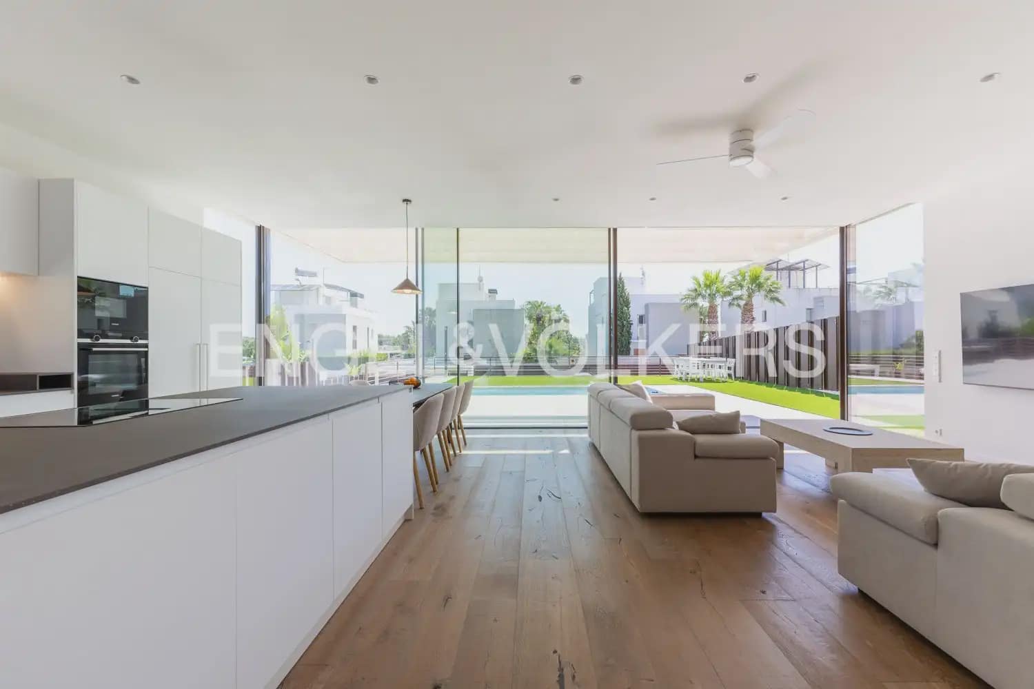 6 bedroom Villa for sale in Godella with pool garage - € 1,750,000 (Ref: 9937056)