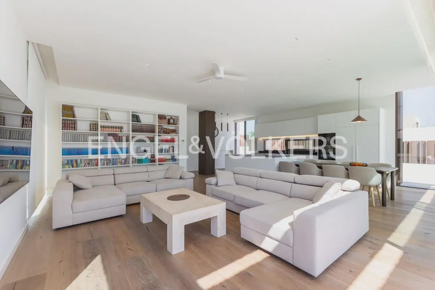 6 bedroom Villa for sale in Godella with pool garage - € 1,750,000 (Ref: 9937056)