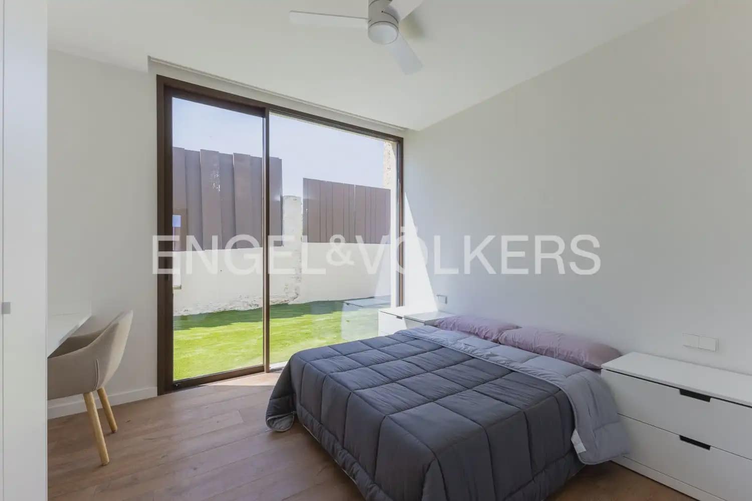 6 bedroom Villa for sale in Godella with pool garage - € 1,750,000 (Ref: 9937056)