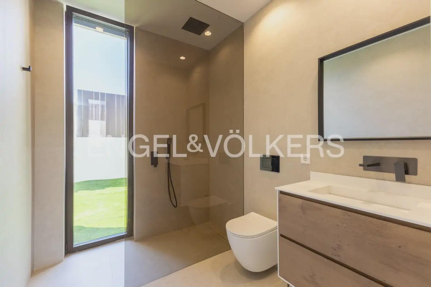 6 bedroom Villa for sale in Godella with pool garage - € 1,750,000 (Ref: 9937056)