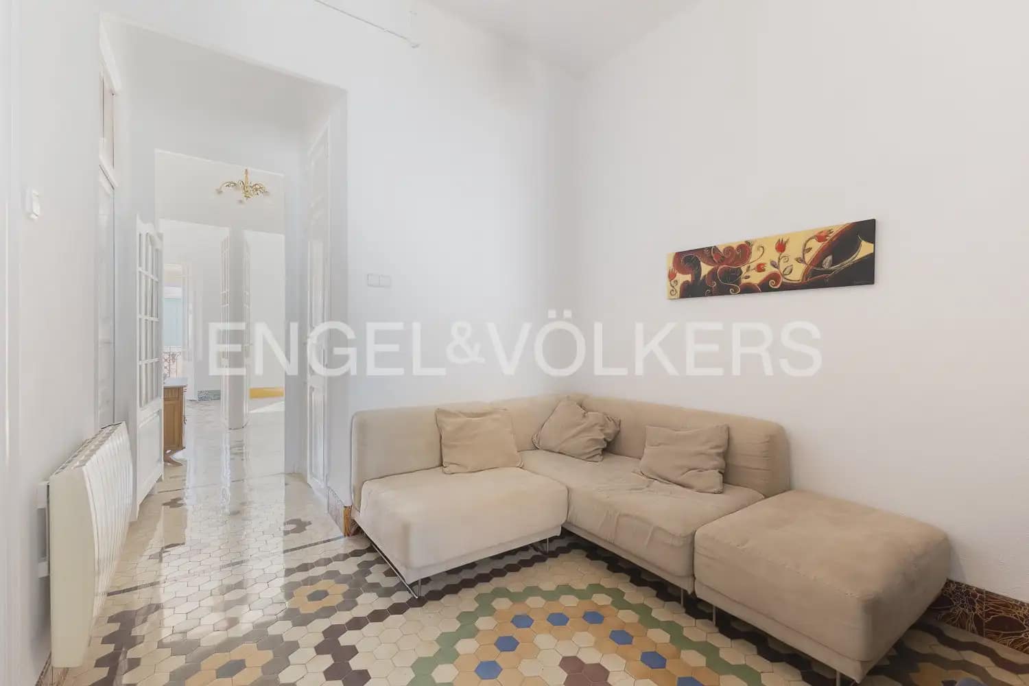3 bedroom Flat for rent in Valencia city - € 1,700 (Ref: 9937279)