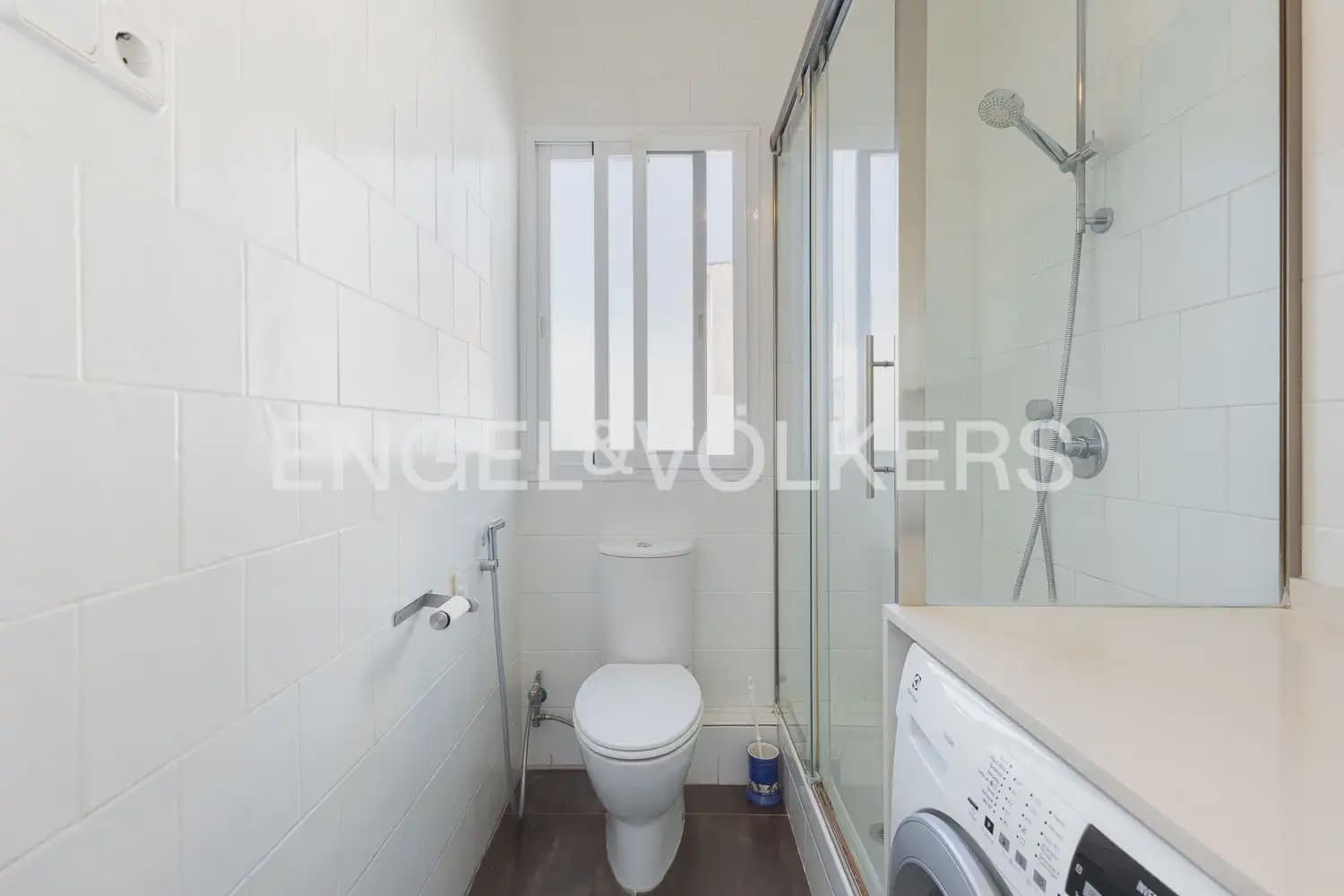 3 bedroom Flat for rent in Valencia city - € 1,700 (Ref: 9937279)