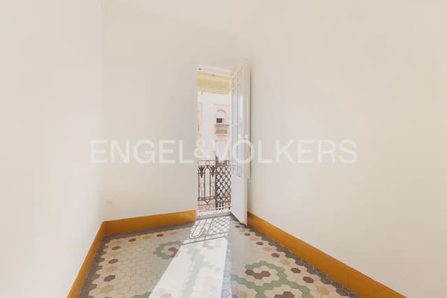 3 bedroom Flat for rent in Russafa, Valencia city - € 1,700 (Ref: 9937279)