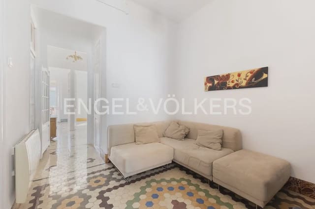 3 bedroom Flat for rent in Russafa, Valencia city - € 1,700 (Ref: 9937279)
