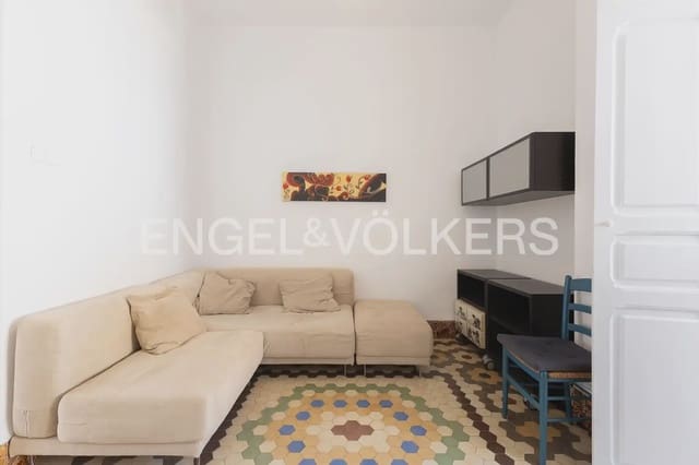 3 bedroom Flat for rent in Russafa, Valencia city - € 1,700 (Ref: 9937279)