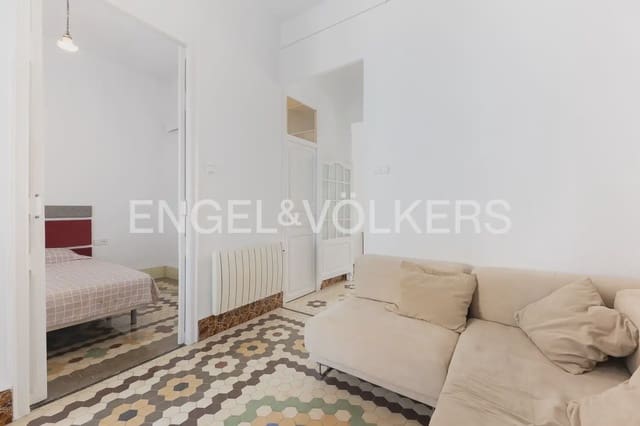 3 bedroom Flat for rent in Russafa, Valencia city - € 1,700 (Ref: 9937279)