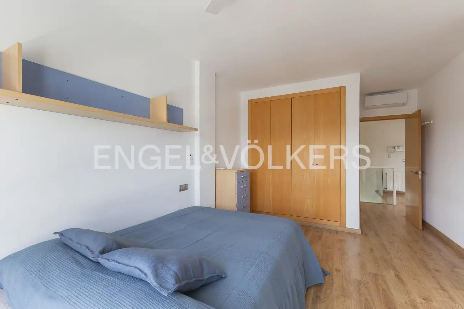 3 soveværelse Villa til leje i Riba-roja de Turia med swimmingpool - € 4.000 (Ref: 9937282)