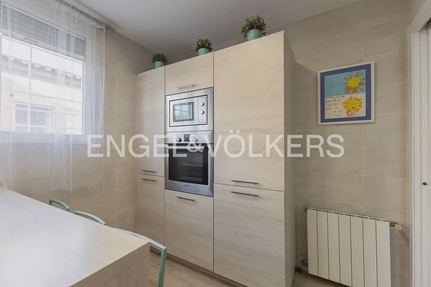 3 soveværelse Villa til leje i Riba-roja de Turia med swimmingpool - € 4.000 (Ref: 9937282)