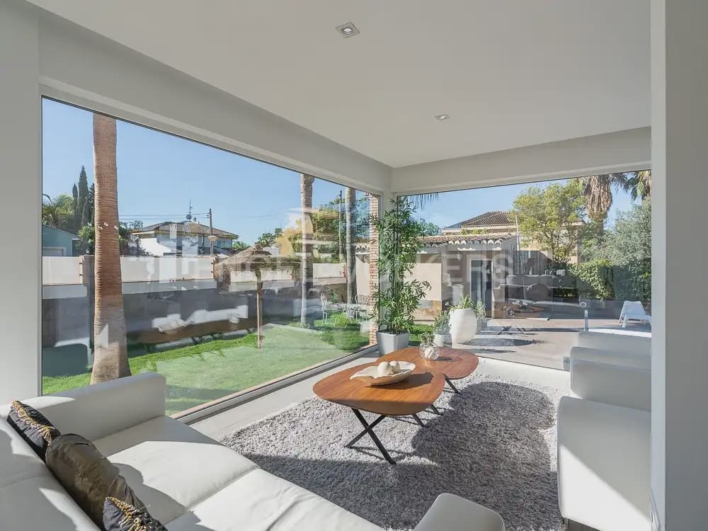 8 Zimmer Villa zu vermieten in Betera mit Pool Garage - 5.500 € (Ref: 9937283)