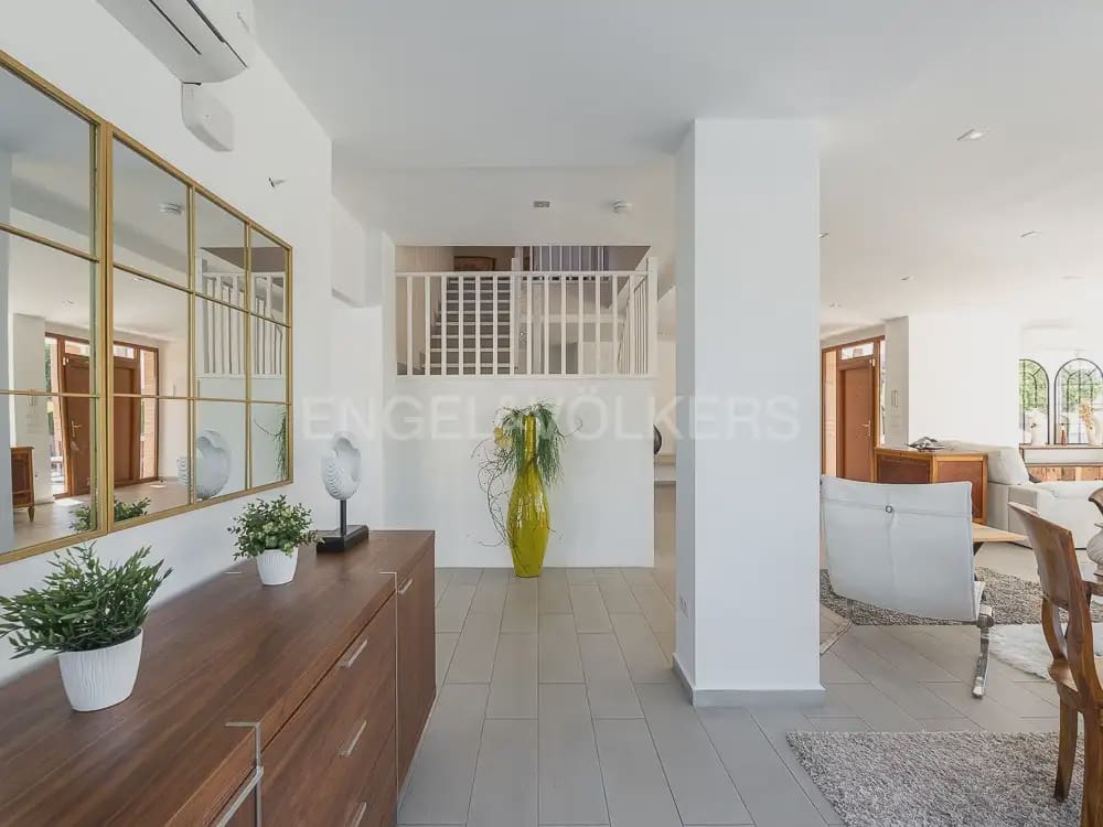 8 Zimmer Villa zu vermieten in Betera mit Pool Garage - 5.500 € (Ref: 9937283)