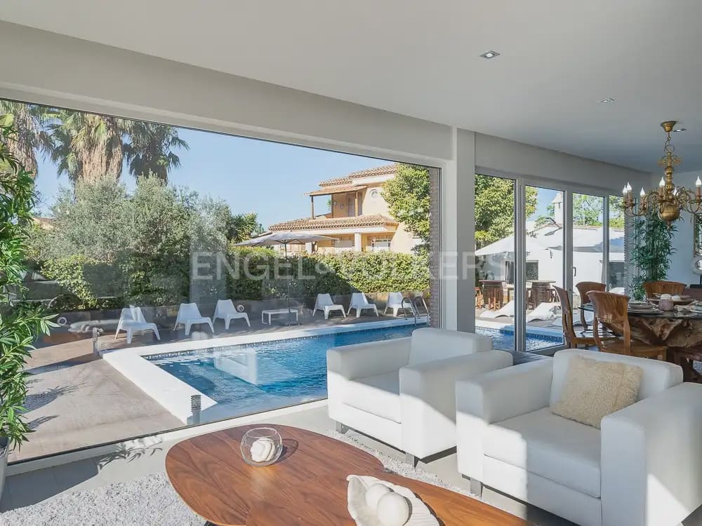 8 Zimmer Villa zu vermieten in Betera mit Pool Garage - 5.500 € (Ref: 9937283)