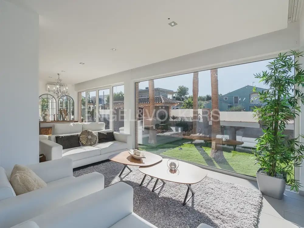 8 Zimmer Villa zu vermieten in Betera mit Pool Garage - 5.500 € (Ref: 9937283)