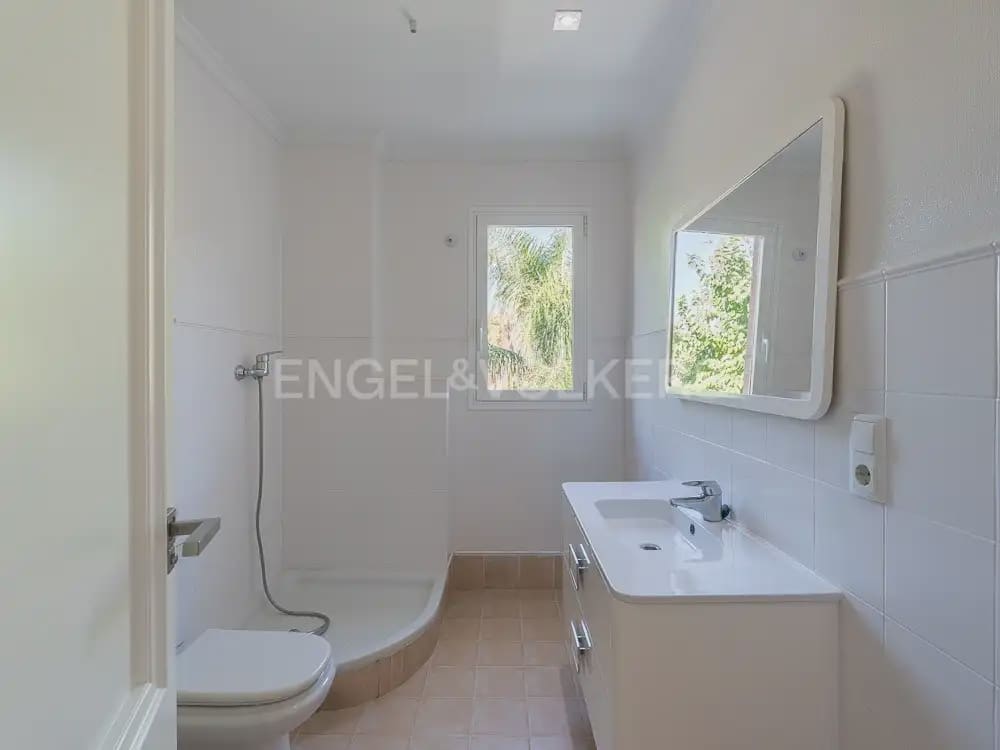 8 Zimmer Villa zu vermieten in Betera mit Pool Garage - 5.500 € (Ref: 9937283)