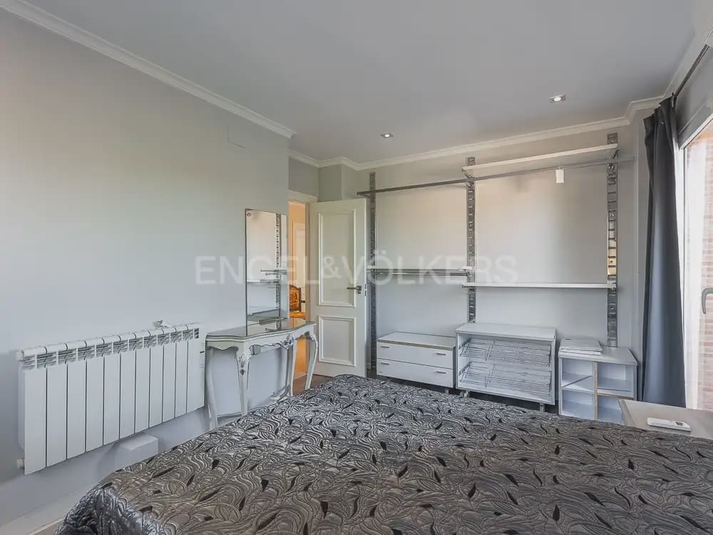 8 Zimmer Villa zu vermieten in Betera mit Pool Garage - 5.500 € (Ref: 9937283)