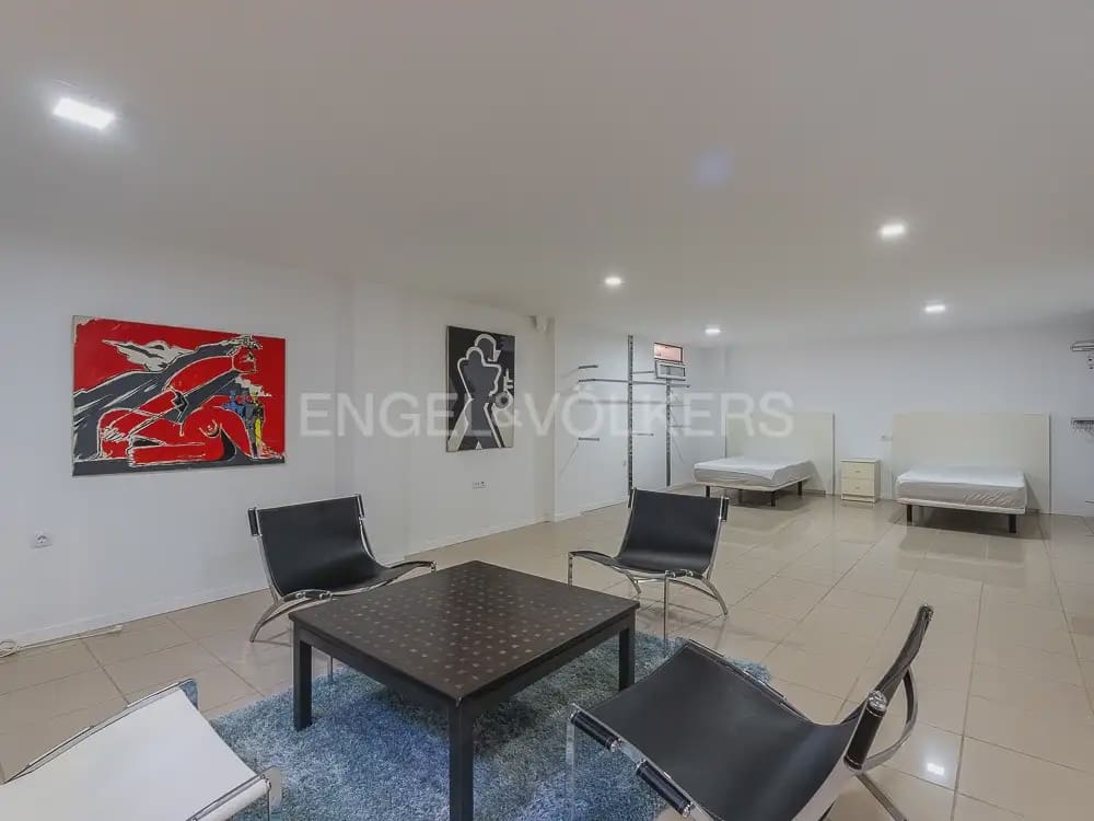 8 Zimmer Villa zu vermieten in Betera mit Pool Garage - 5.500 € (Ref: 9937283)