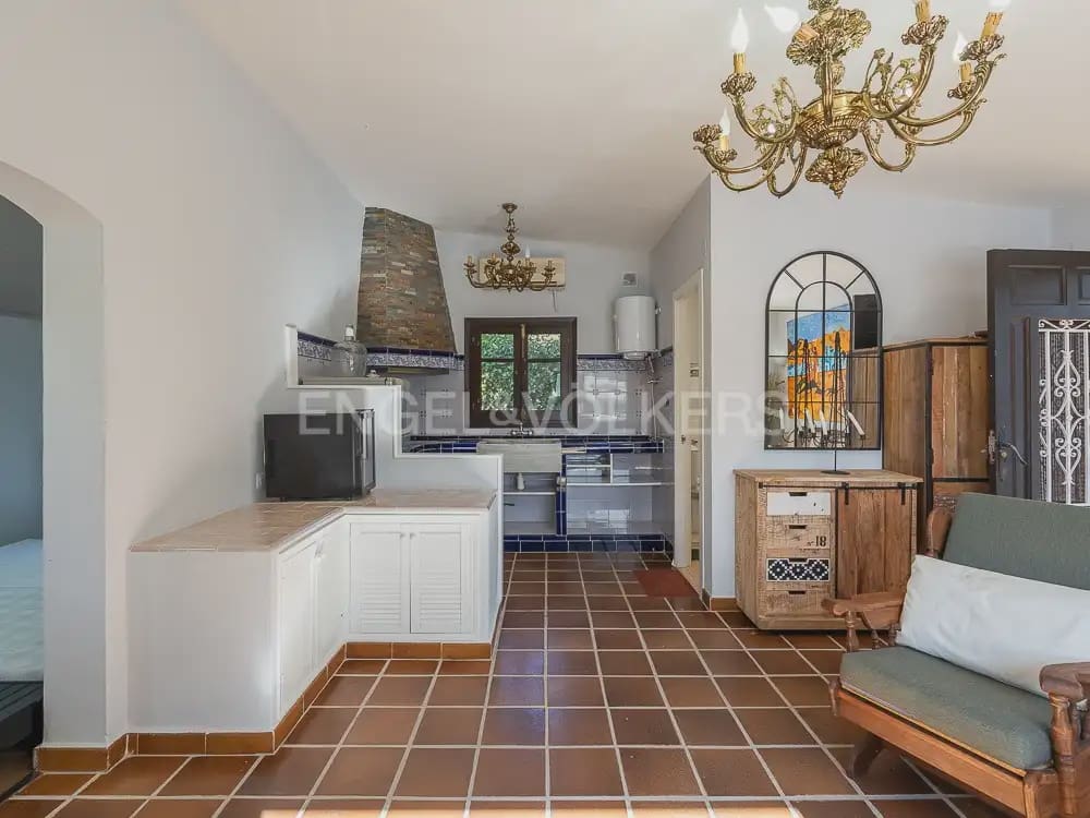 8 Zimmer Villa zu vermieten in Betera mit Pool Garage - 5.500 € (Ref: 9937283)