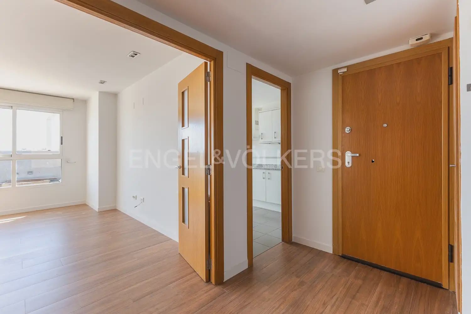 3 bedroom Penthouse for rent in Valencia city with garage - € 2,800 (Ref: 9937284)