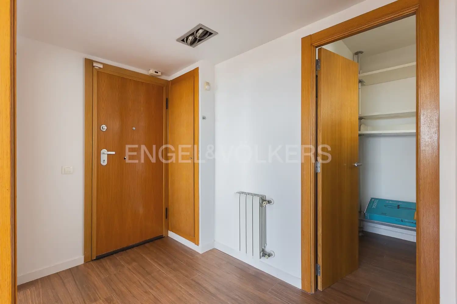 3 bedroom Penthouse for rent in Valencia city with garage - € 2,800 (Ref: 9937284)
