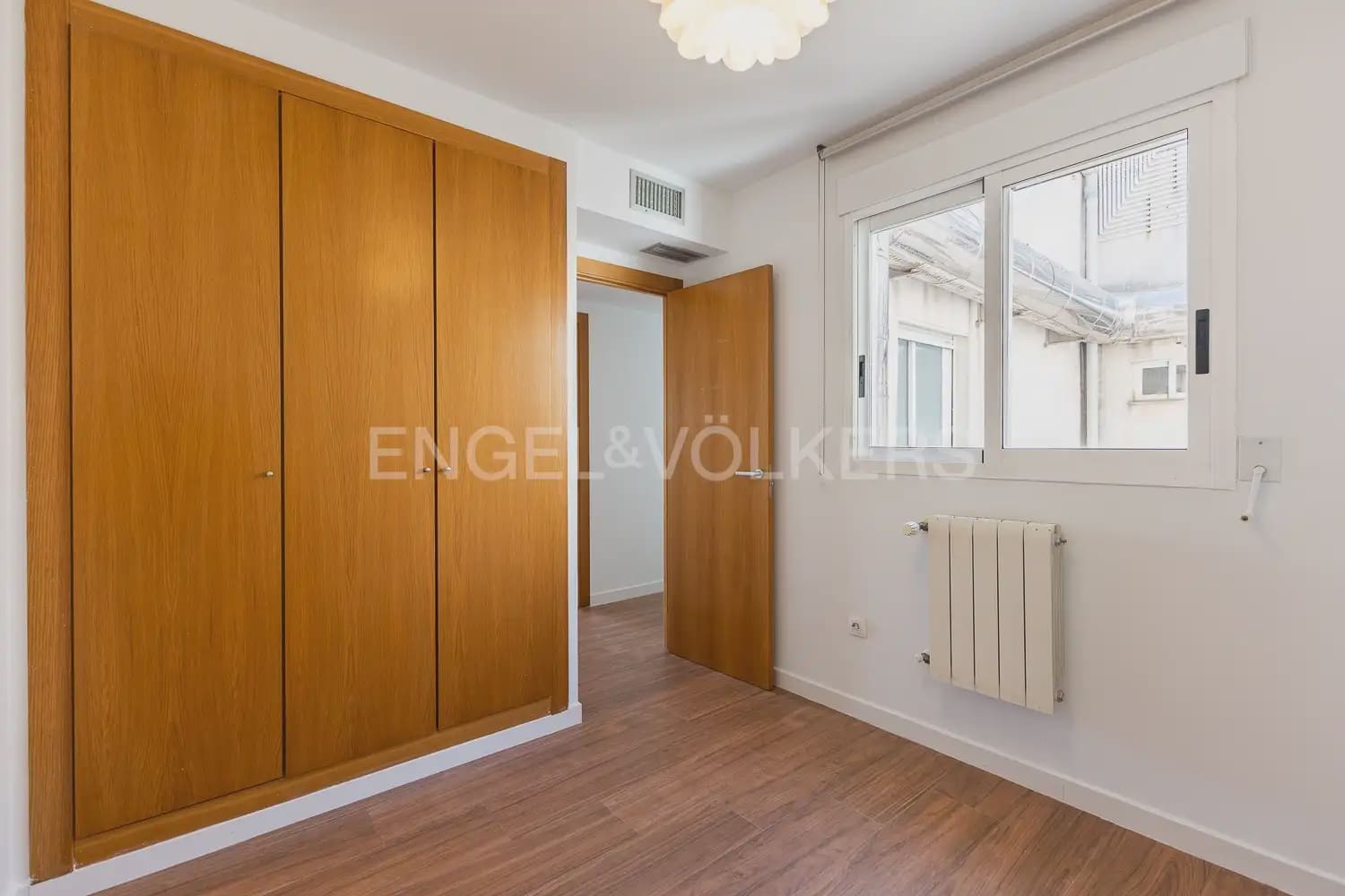 3 bedroom Penthouse for rent in Valencia city with garage - € 2,800 (Ref: 9937284)