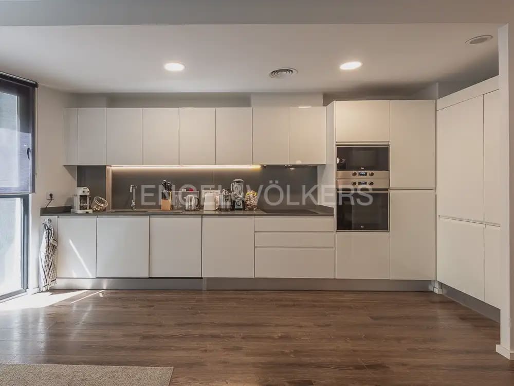 3 Zimmer Wohnung zu vermieten in Valencia Stadt mit Garage - 1.700 € (Ref: 9937332)
