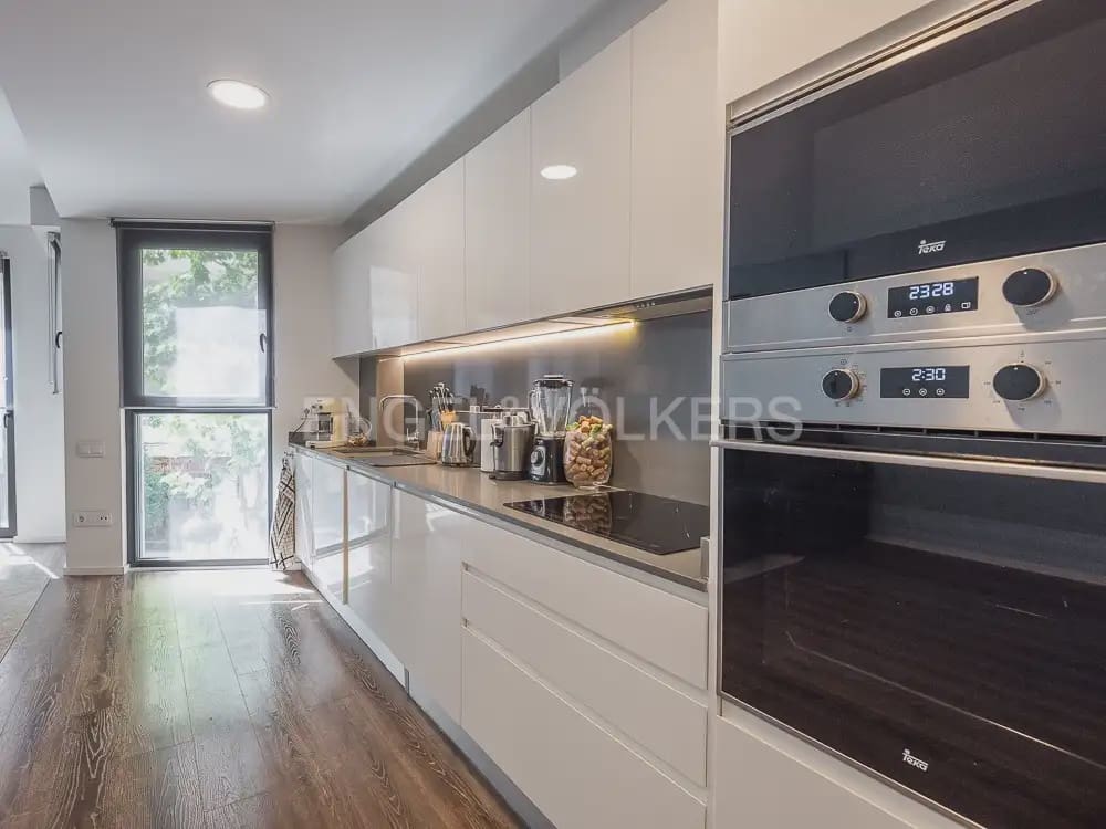 3 Zimmer Wohnung zu vermieten in Valencia Stadt mit Garage - 1.700 € (Ref: 9937332)