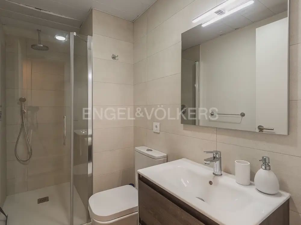 3 Zimmer Wohnung zu vermieten in Valencia Stadt mit Garage - 1.700 € (Ref: 9937332)