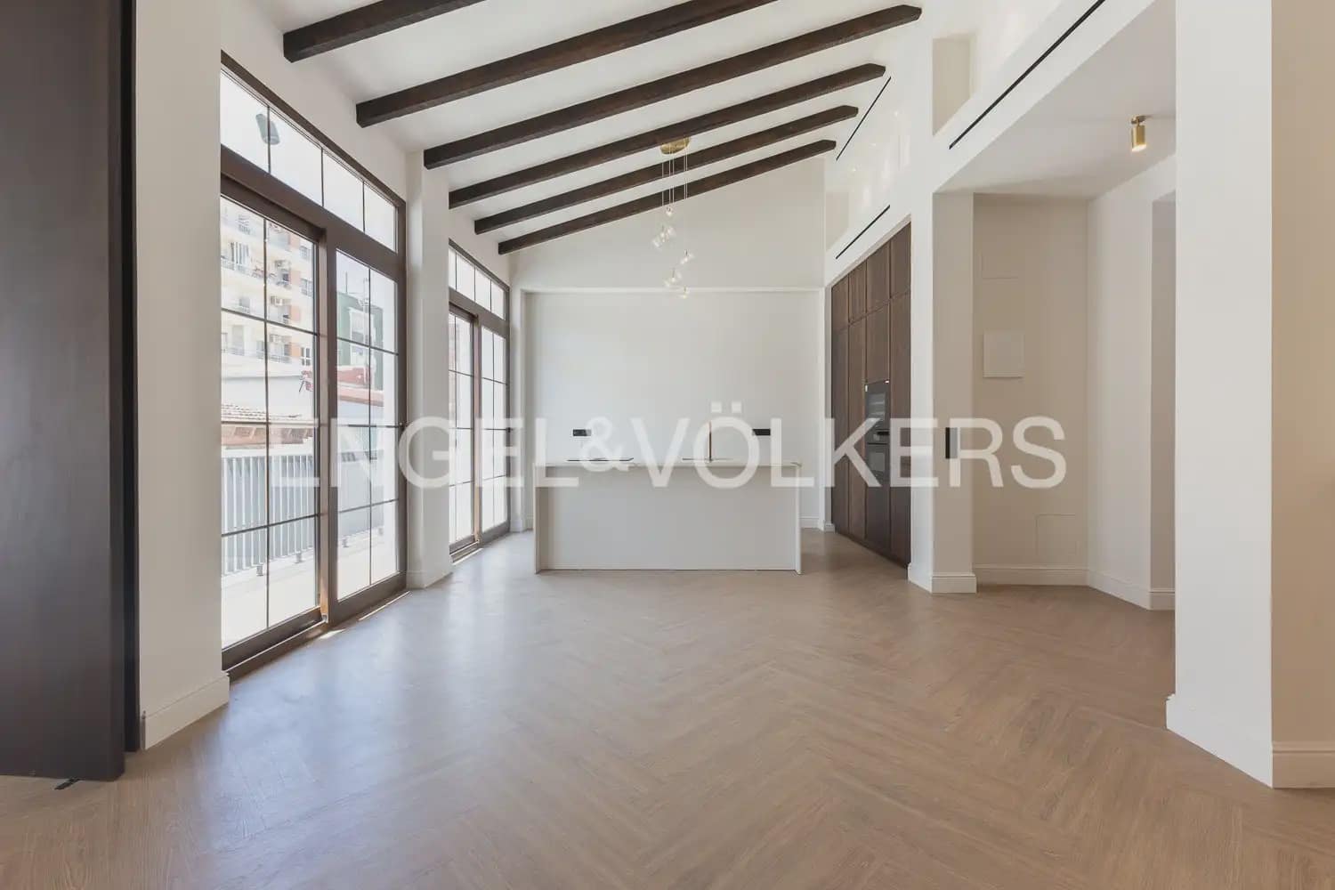 4 bedroom Townhouse for sale in Valencia city with pool - € 1,190,000 (Ref: 9937333)