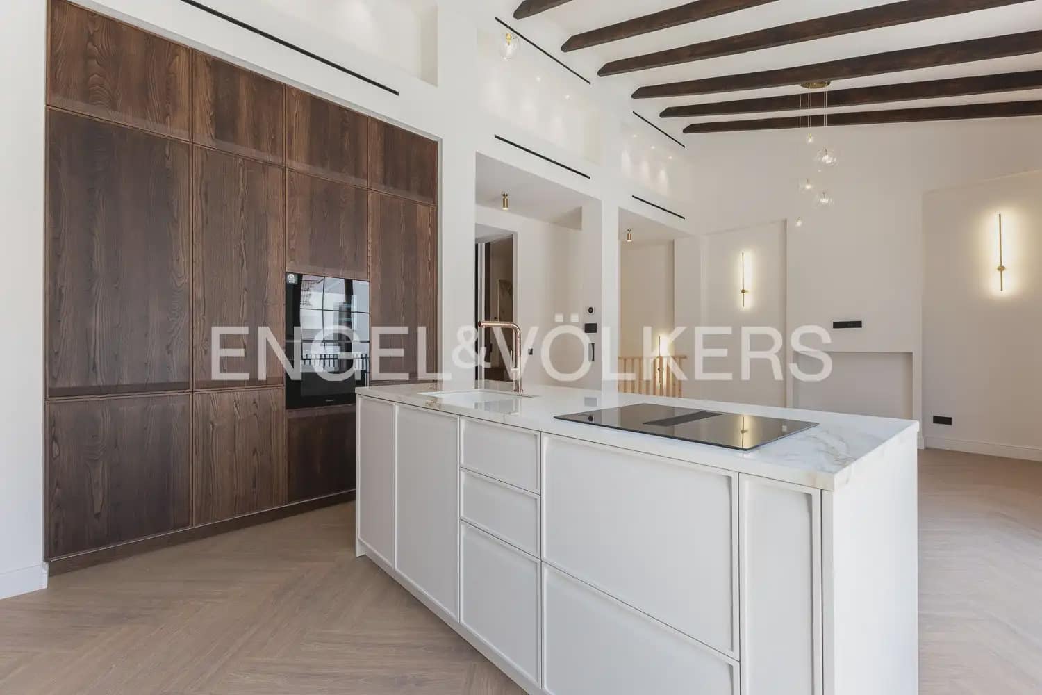 4 bedroom Townhouse for sale in Valencia city with pool - € 1,190,000 (Ref: 9937333)