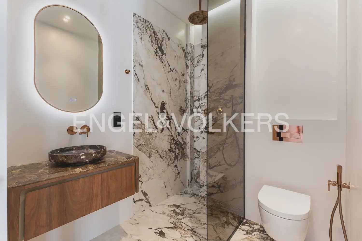 4 bedroom Townhouse for sale in Valencia city with pool - € 1,190,000 (Ref: 9937333)