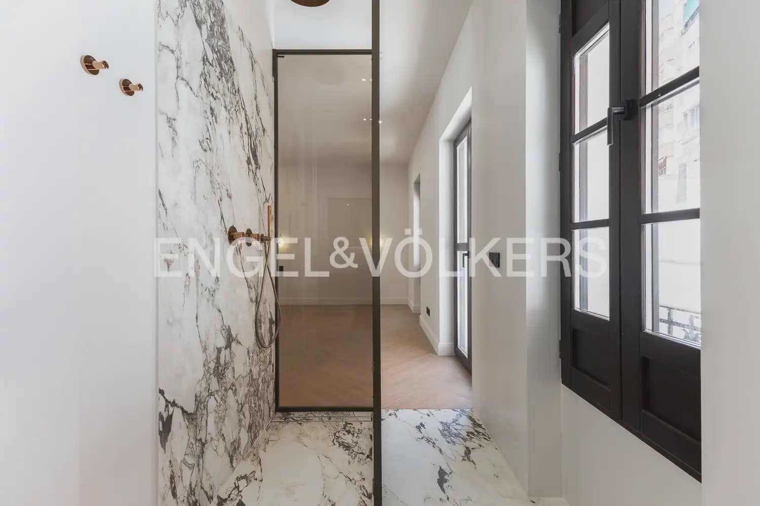 4 bedroom Townhouse for sale in Valencia city with pool - € 1,190,000 (Ref: 9937333)