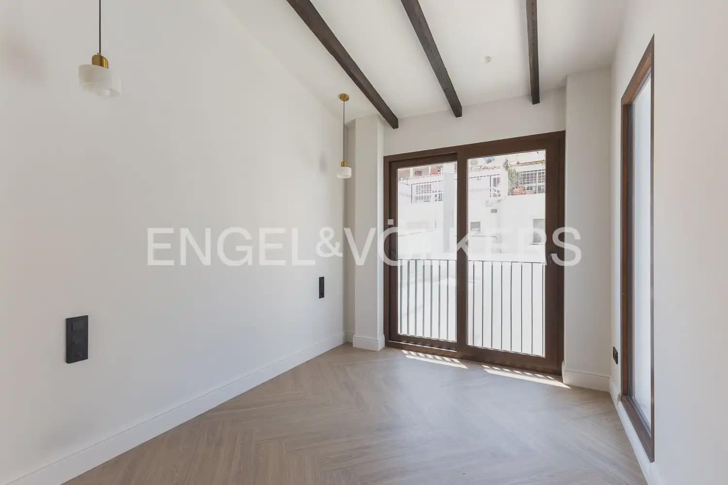 4 bedroom Townhouse for sale in Valencia city with pool - € 1,190,000 (Ref: 9937333)