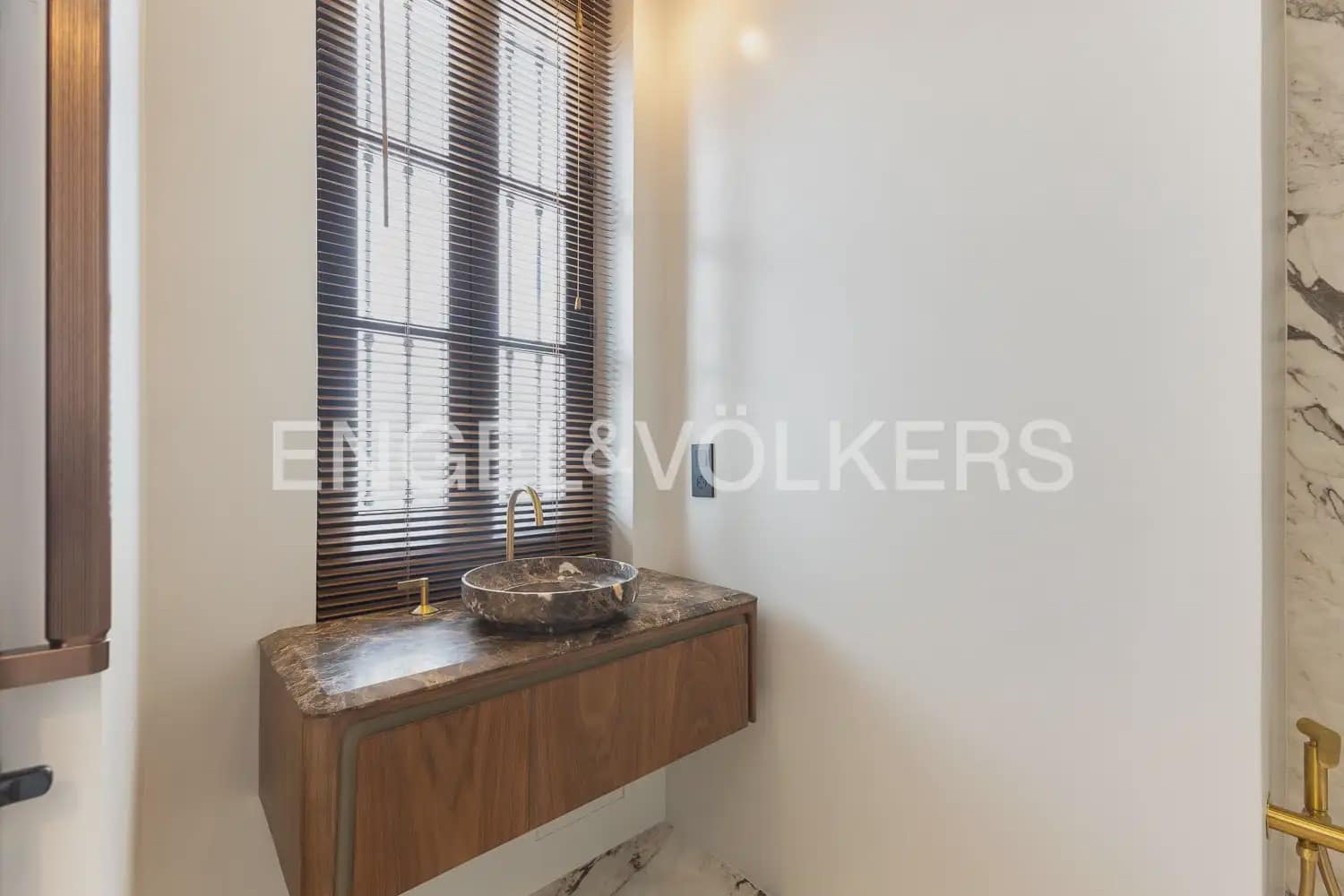 4 bedroom Townhouse for sale in Valencia city with pool - € 1,190,000 (Ref: 9937333)