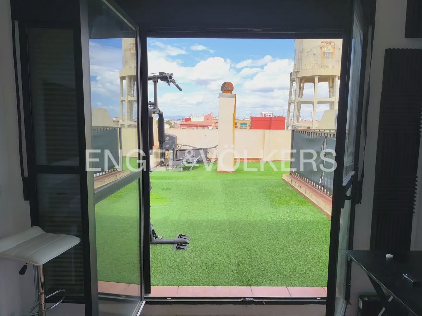 3 bedroom Penthouse for rent in Paiporta with garage - € 1,500 (Ref: 9938471)