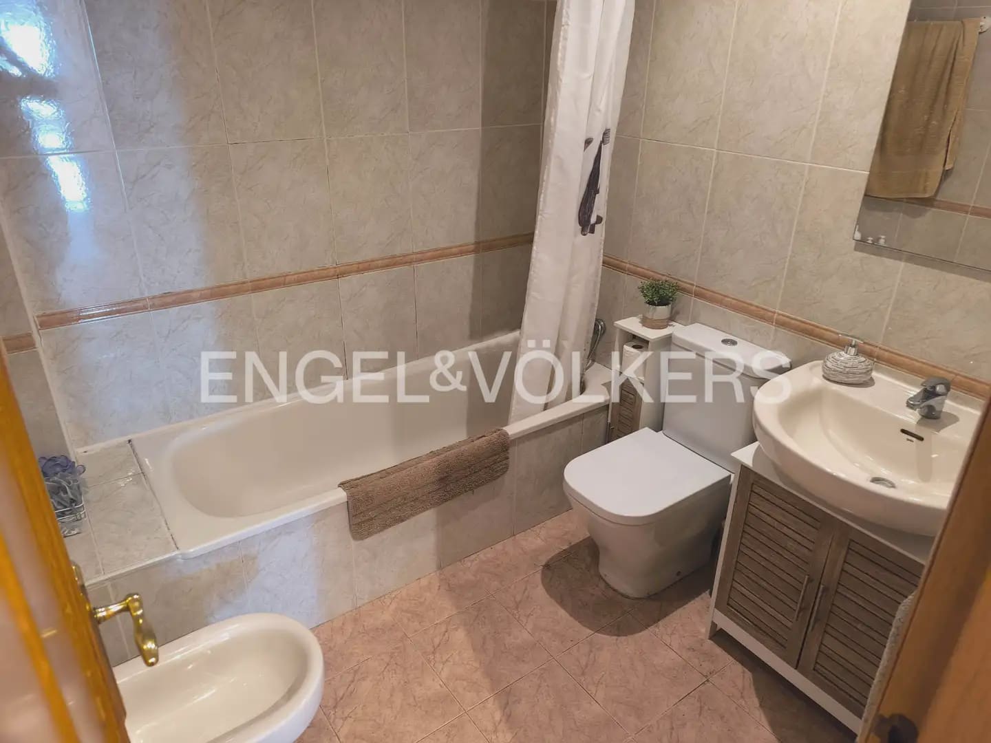 3 bedroom Penthouse for rent in Paiporta with garage - € 1,500 (Ref: 9938471)